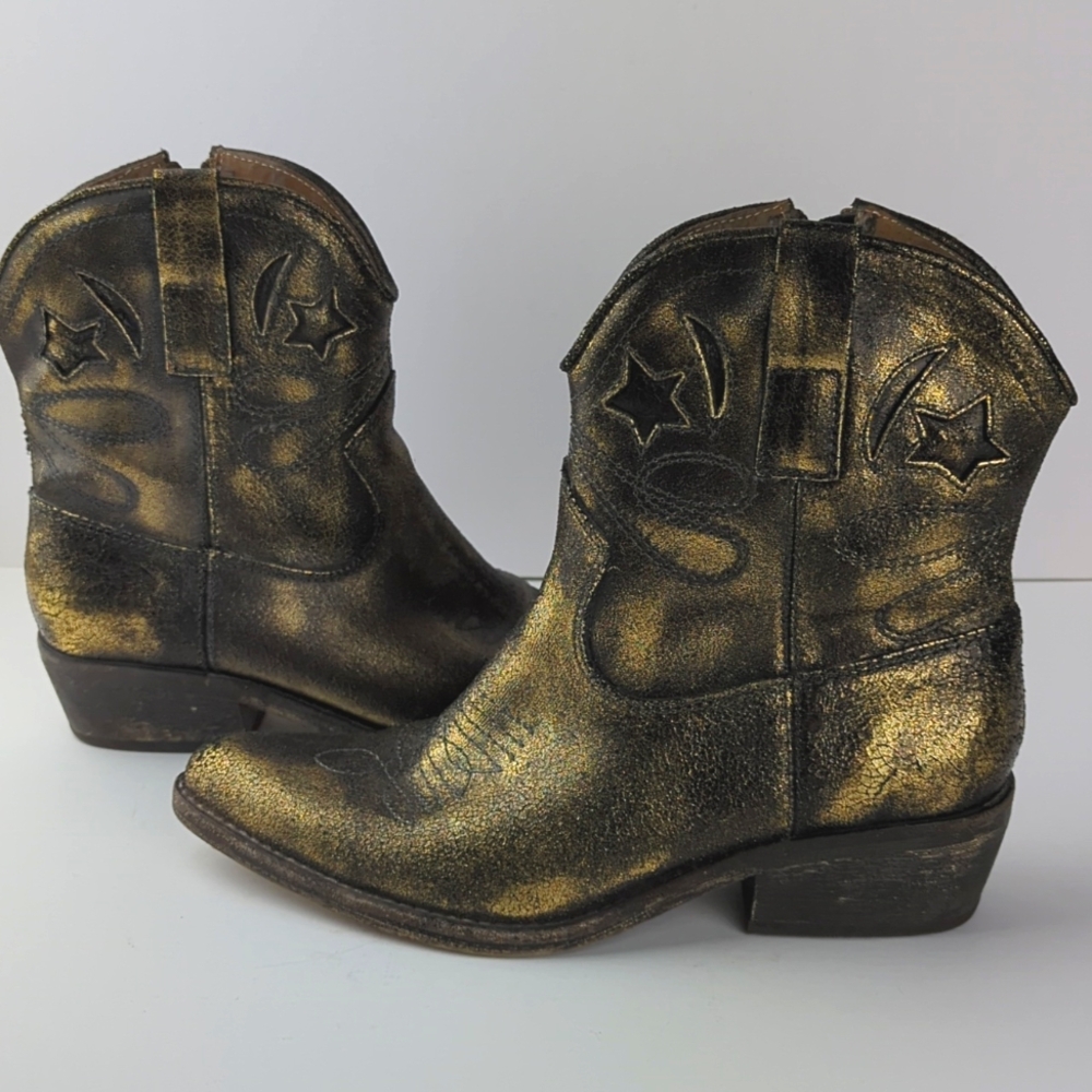 ZIGINY Women's Gold Metallic Moon & Stars Western Festival Ankle Boots